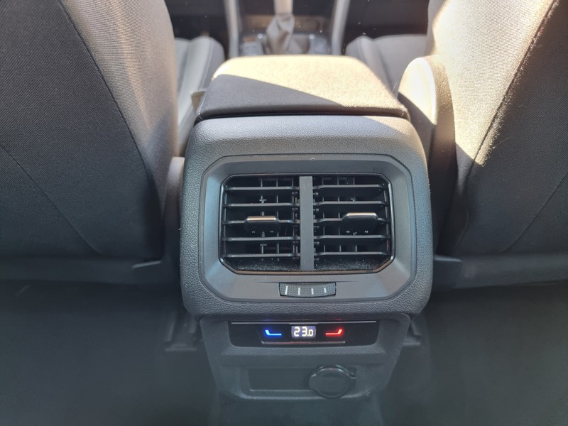 13 - Volkswagen Tiguan 2.0 tdi scr 150cv life dsg