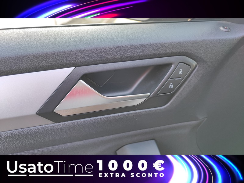 19 - Volkswagen T-Roc 1.0 tsi 110cv life