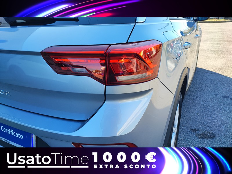 25 - Volkswagen T-Roc 1.0 tsi 110cv life