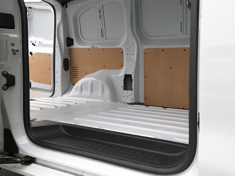 7 - Fiat Professional Scudo Serie 3 Van M 1.5Diesel 120 Cv Manuale