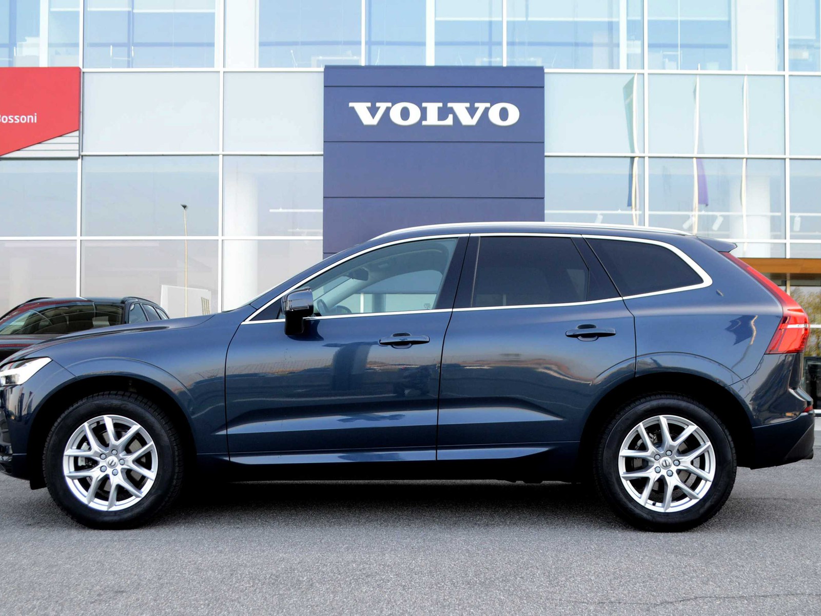24 - Volvo XC60 2.0 d4 business awd geartronic