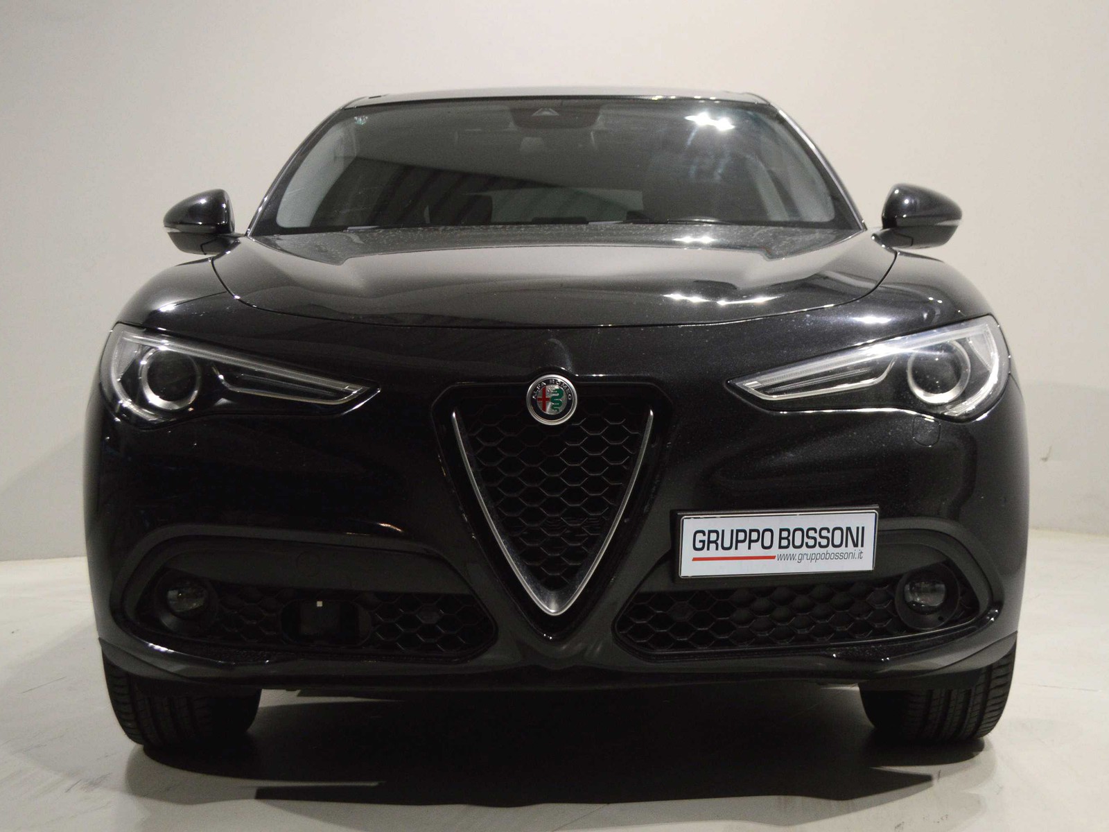 2 - Alfa Romeo Stelvio 2.2 t executive q4 210cv auto