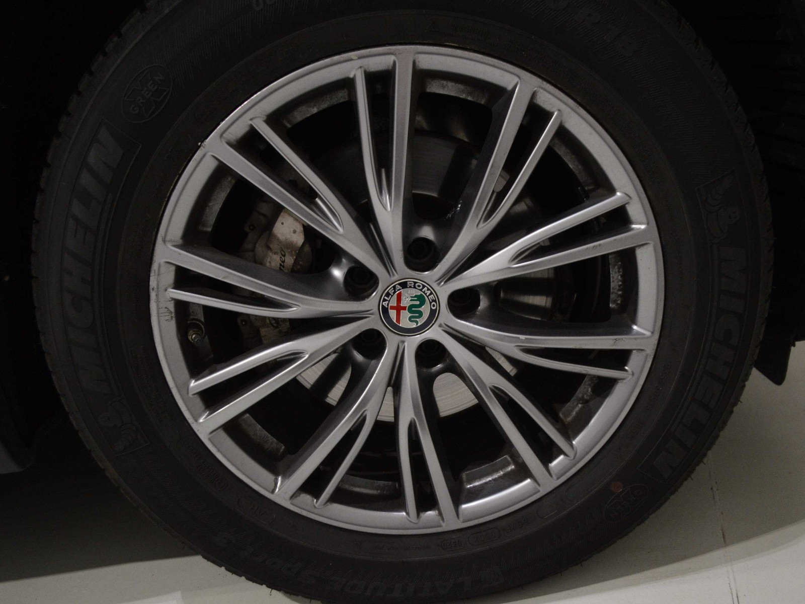 17 - Alfa Romeo Stelvio 2.2 t executive q4 210cv auto