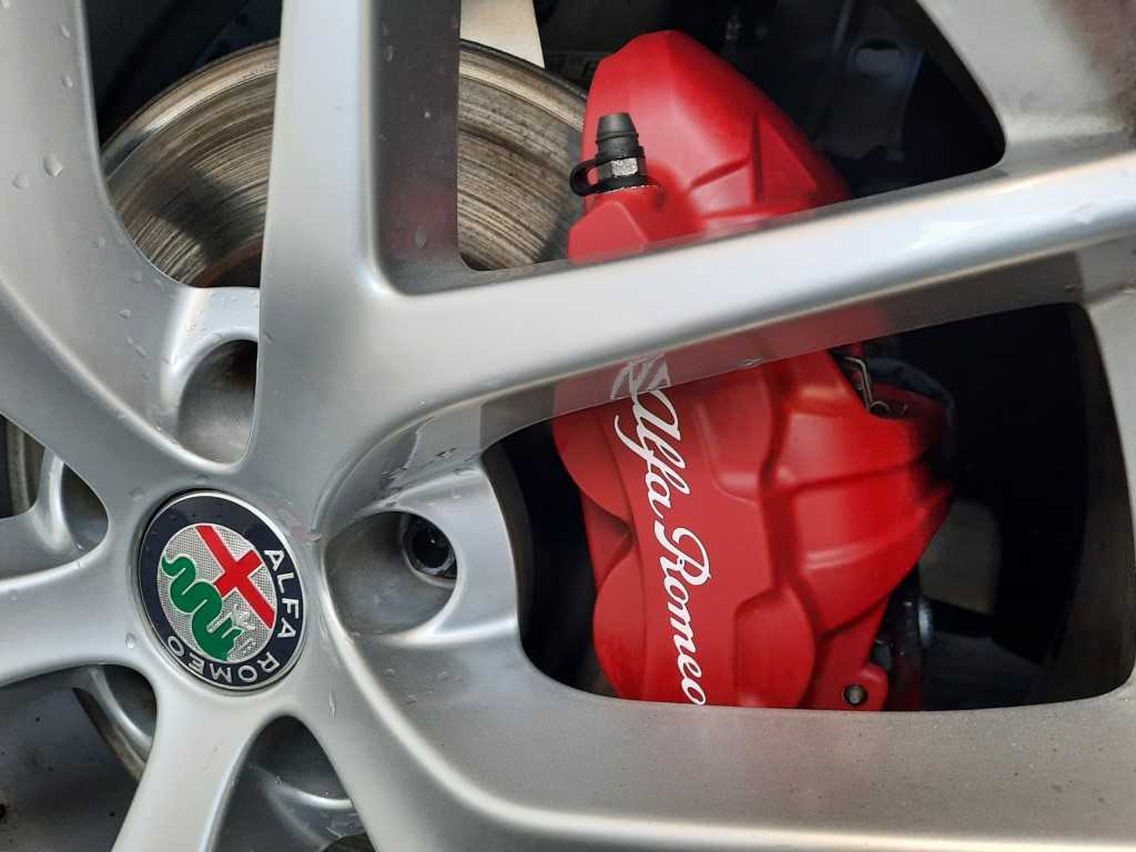 23 - Alfa Romeo Stelvio 2.0 turbo 280cv super q4 auto