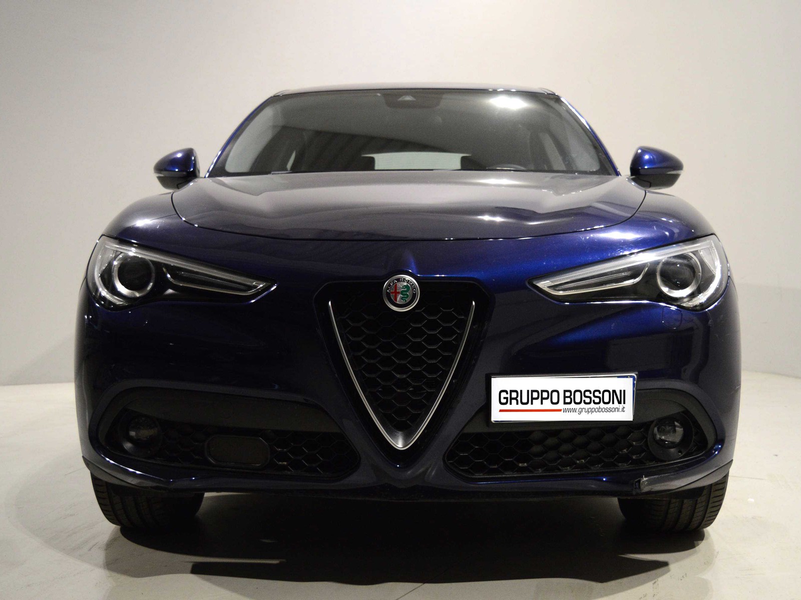 2 - Alfa Romeo Stelvio 2.2 turbo 180cv business q4 auto