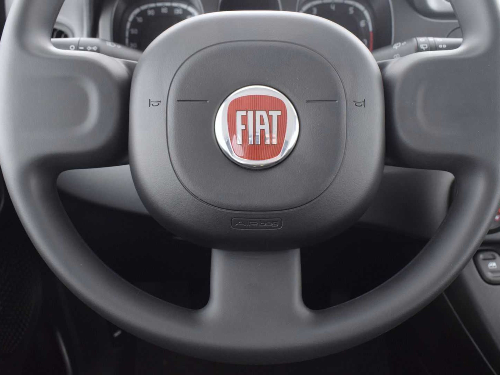 Fiat Panda 1.0 firefly hybrid 70cv GB-N688399