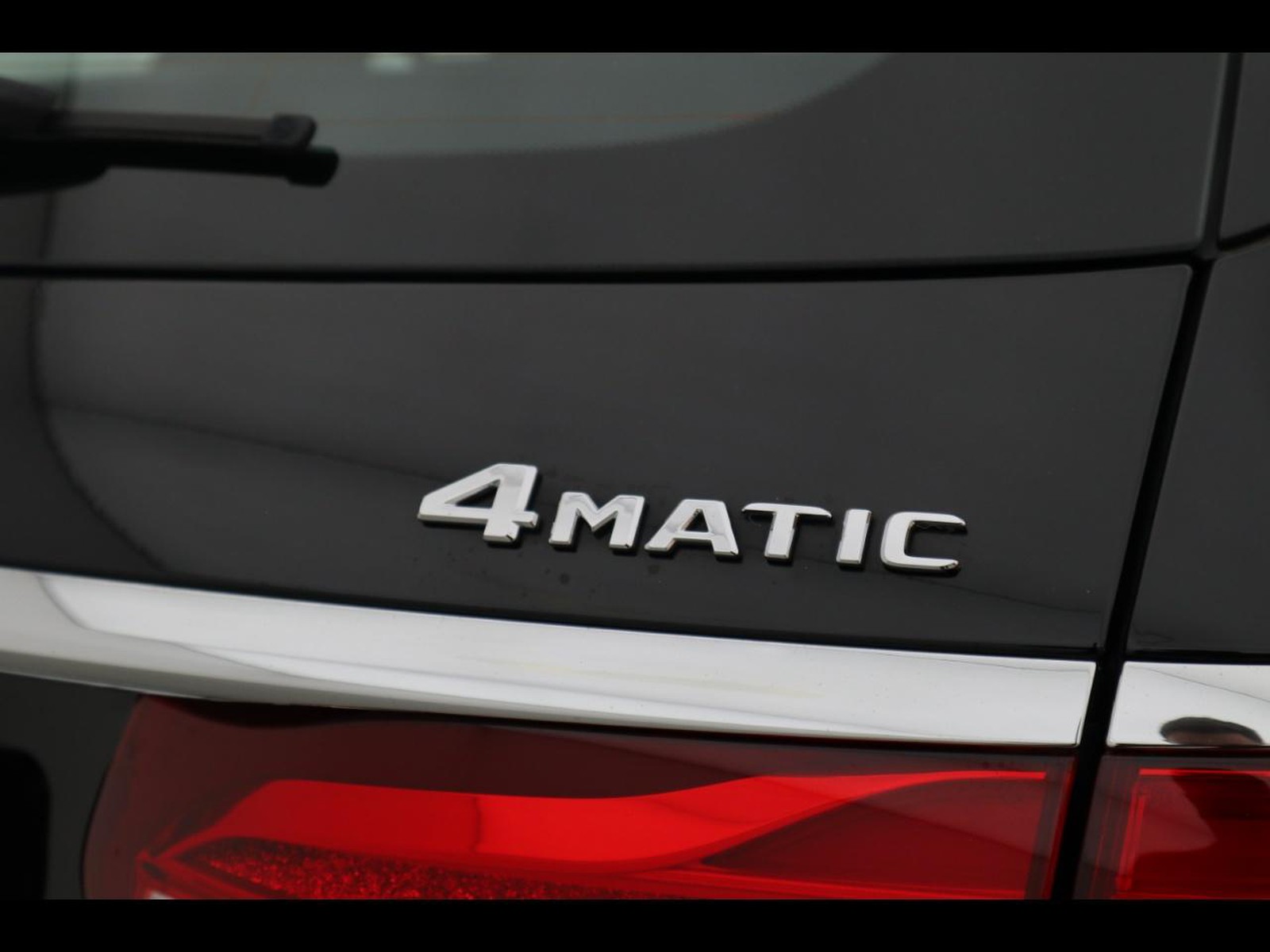 22 - Mercedes Classe E station wagon all-terrain 220 d business sport 4matic 9g-tronic plus