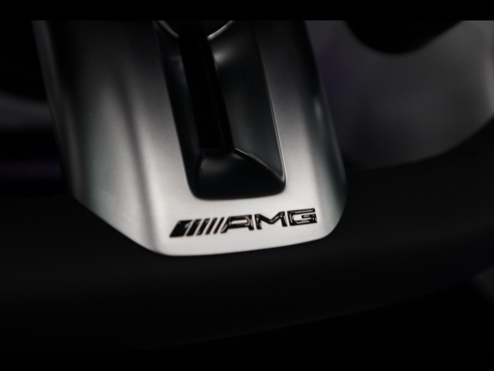16 - AMG SL amg roadster 63 v8 premium plus 4matic+ speedshift mct amg