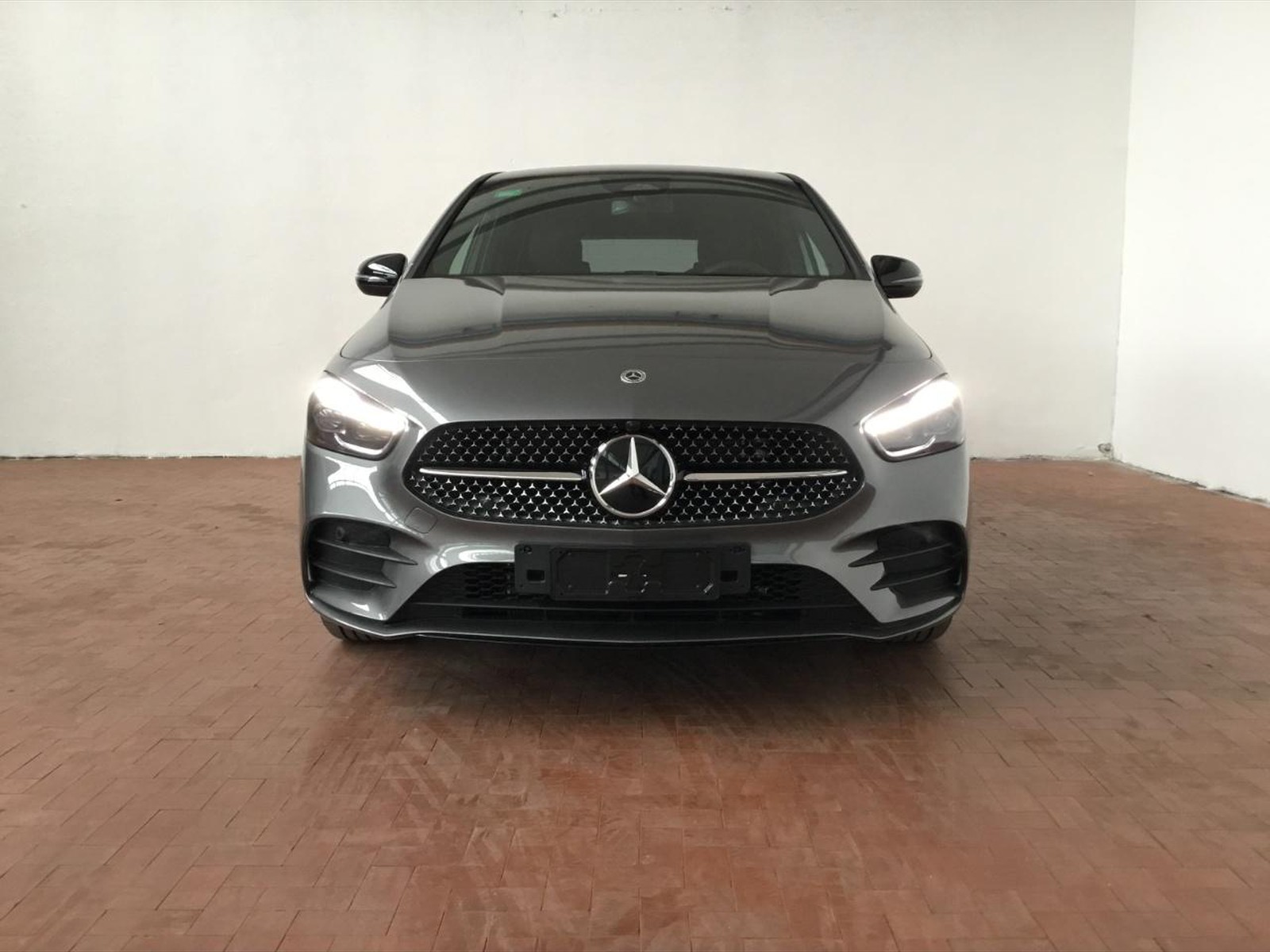 5 - Mercedes Classe B 250 e plug-in-hybrid amg line advanced plus speedshift dct amg 8g