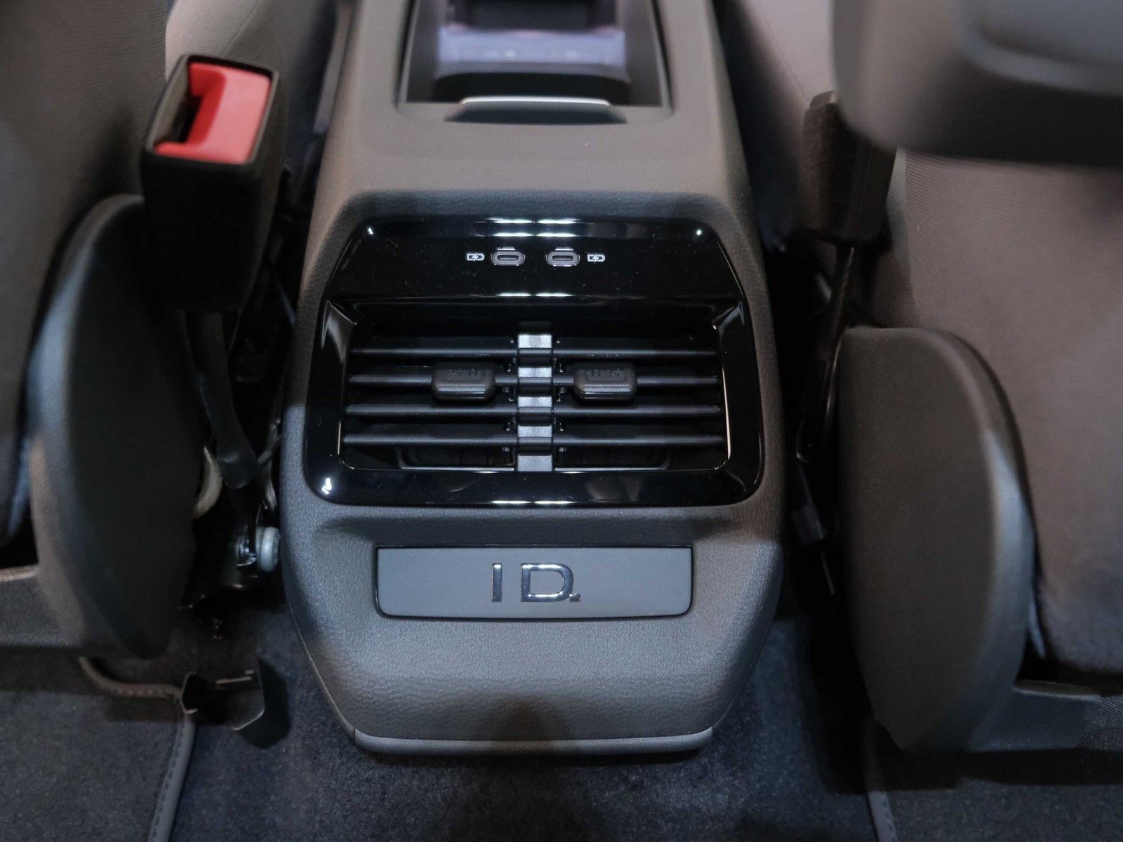 35 - Volkswagen ID.4 77 kwh pro performance