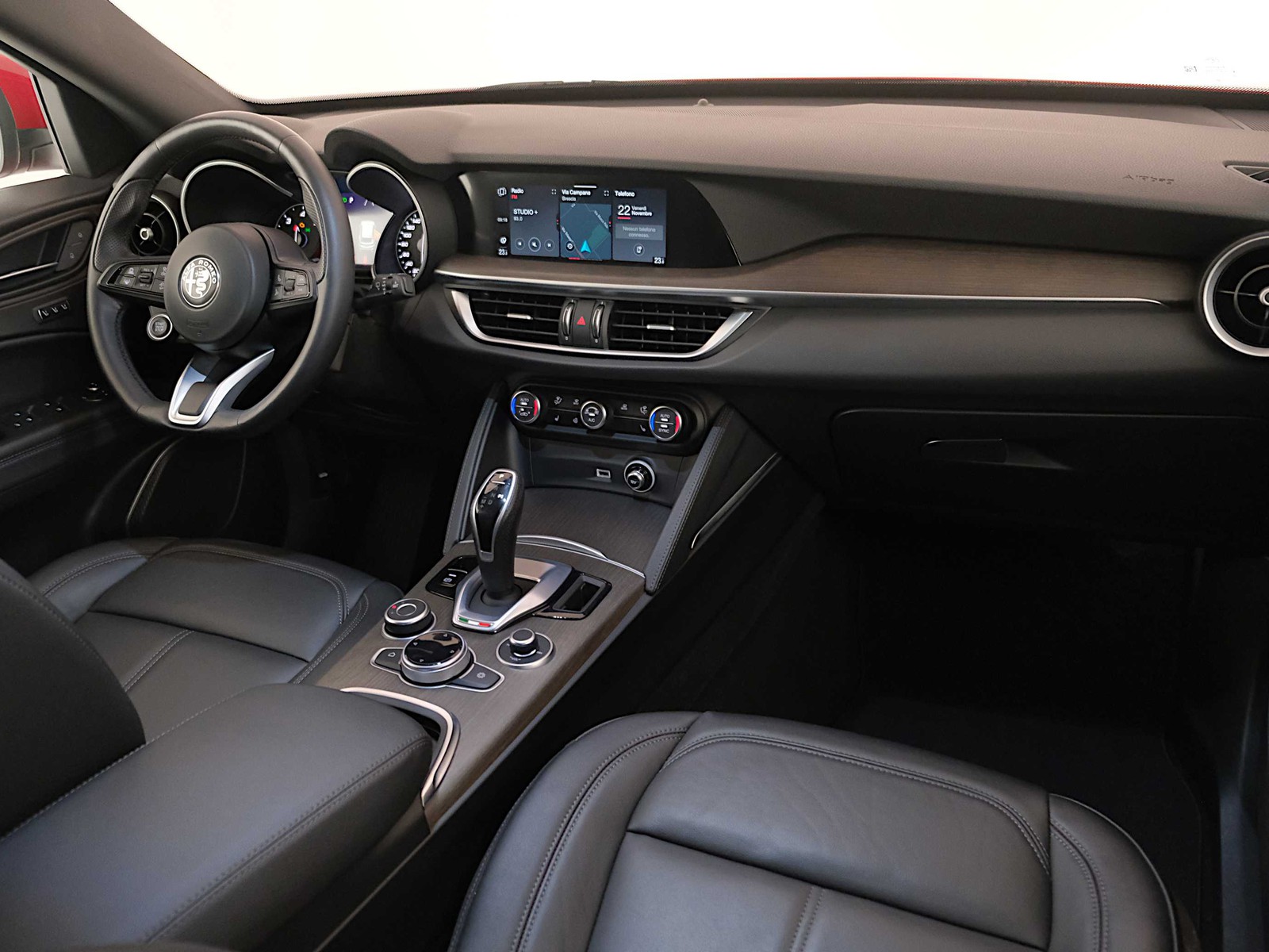 6 - Alfa Romeo Stelvio 2.2 turbo 210cv ti q4 at8