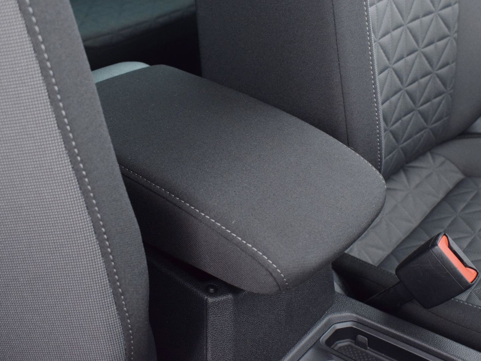 16 - Volkswagen Tiguan 2.0 tdi scr 150cv life dsg