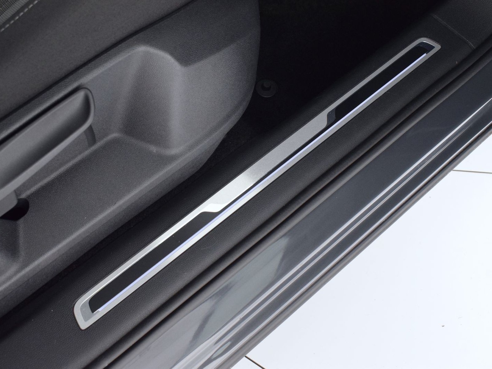 17 - Volkswagen Tiguan 2.0 tdi scr 150cv life dsg