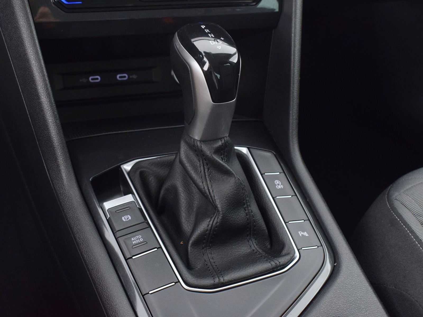 23 - Volkswagen Tiguan 2.0 tdi scr 150cv life dsg