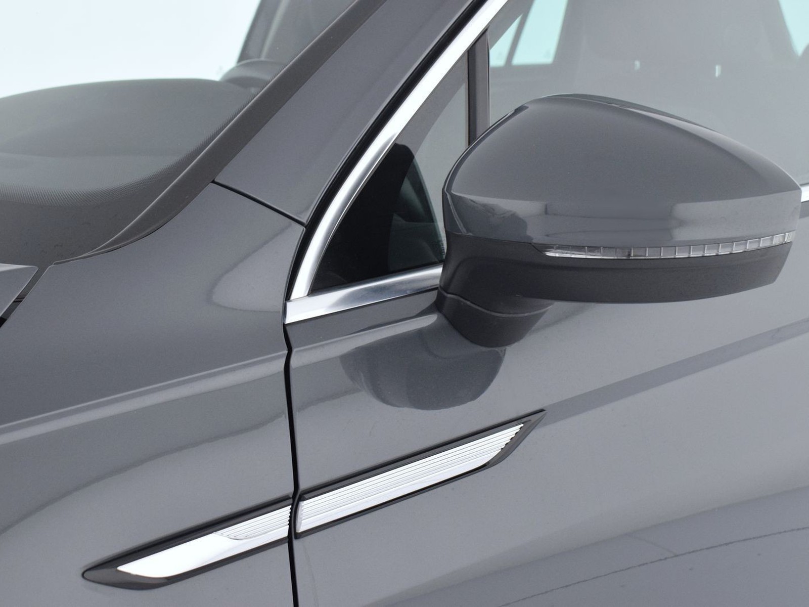 35 - Volkswagen Tiguan 2.0 tdi scr 150cv life dsg