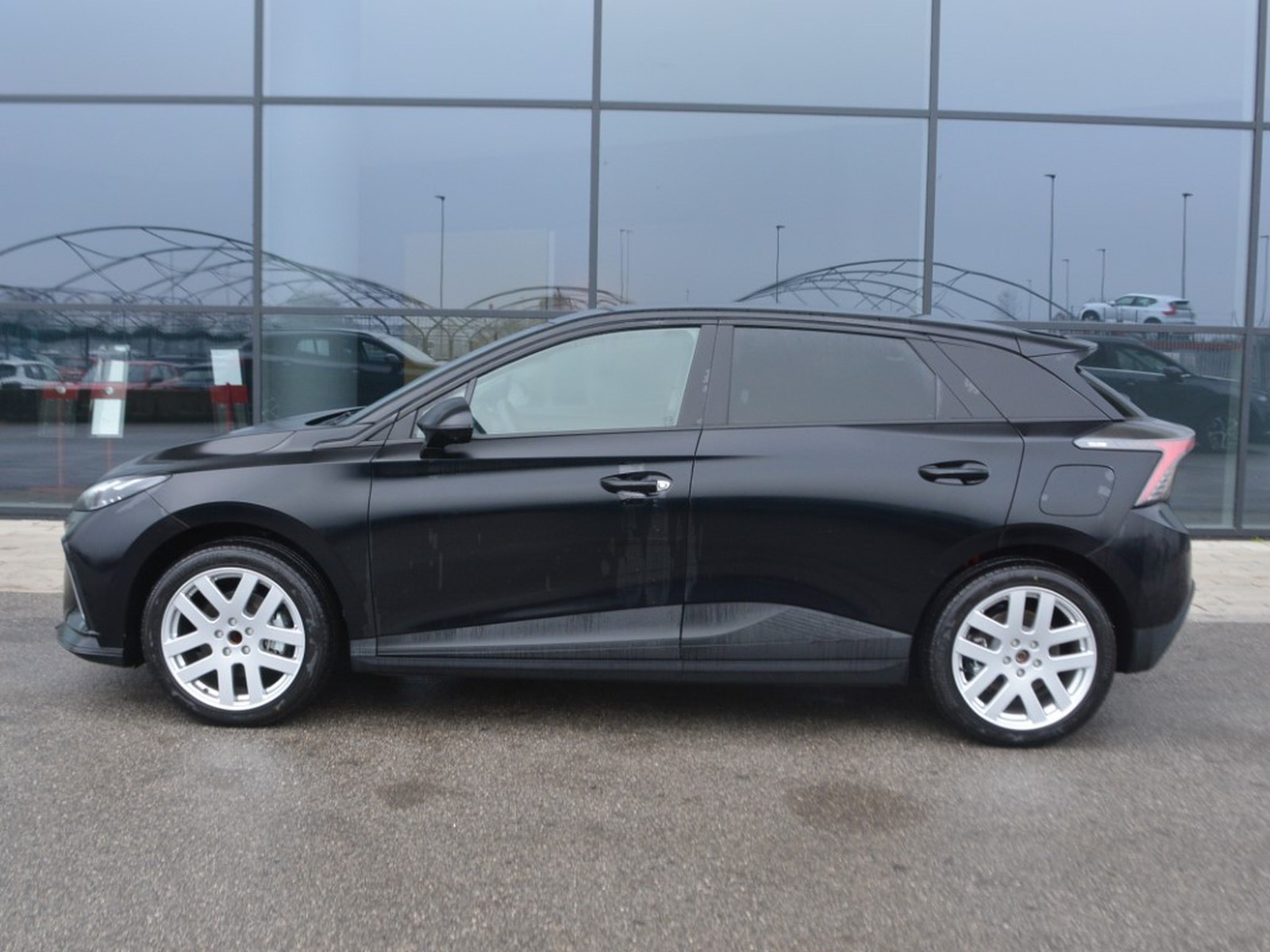 23 - Mg MG4 luxury64