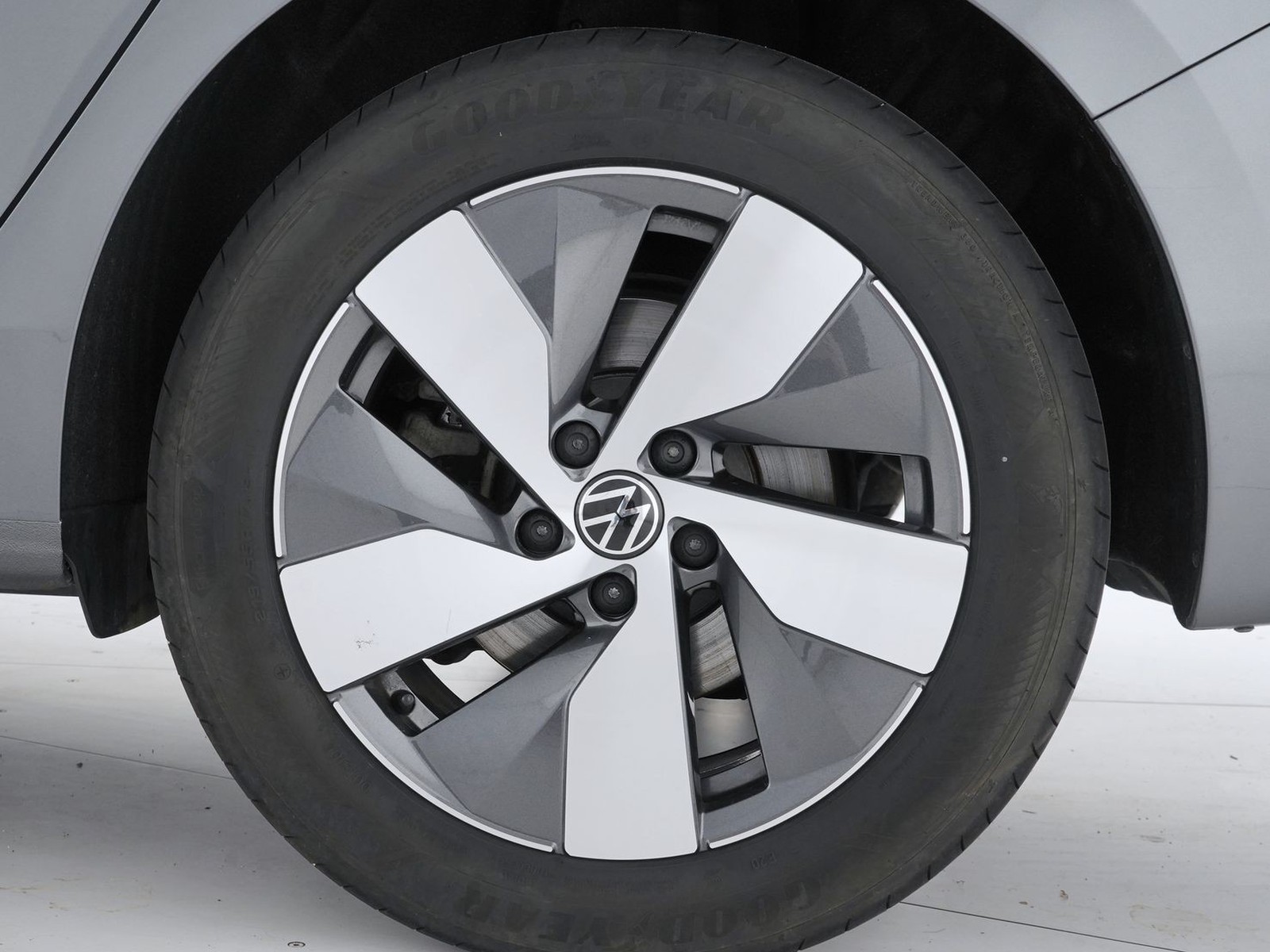 12 - Volkswagen Passat 2.0 tdi scr evo 150cv business dsg