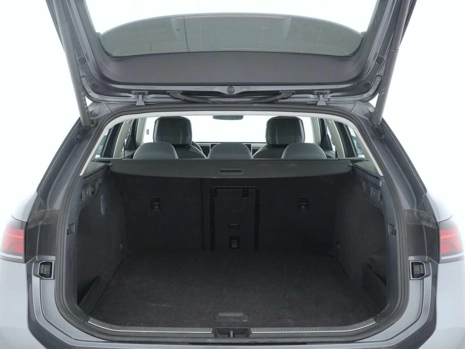 10 - Volkswagen Passat 2.0 tdi scr evo 150cv business dsg