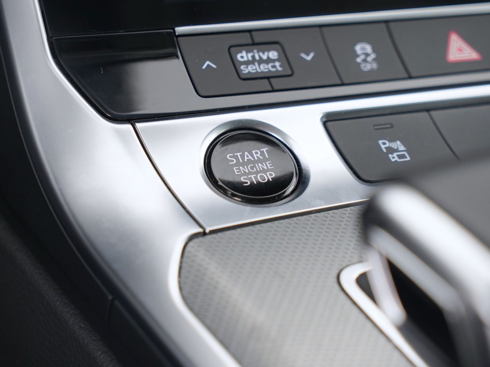 23 - Audi A6 avant 40 2.0 tdi mhev 12v s line edition quattro ultra s tronic