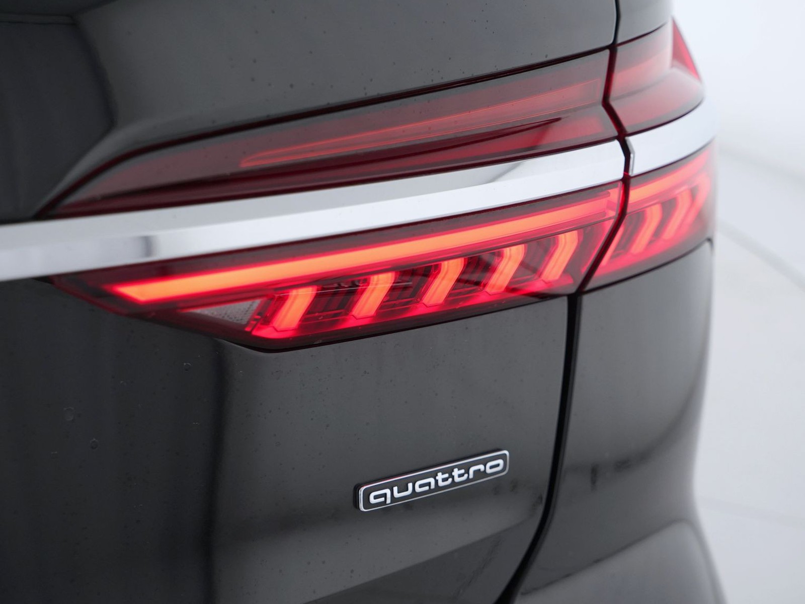 36 - Audi A6 avant 40 2.0 tdi mhev 12v s line edition quattro ultra s tronic