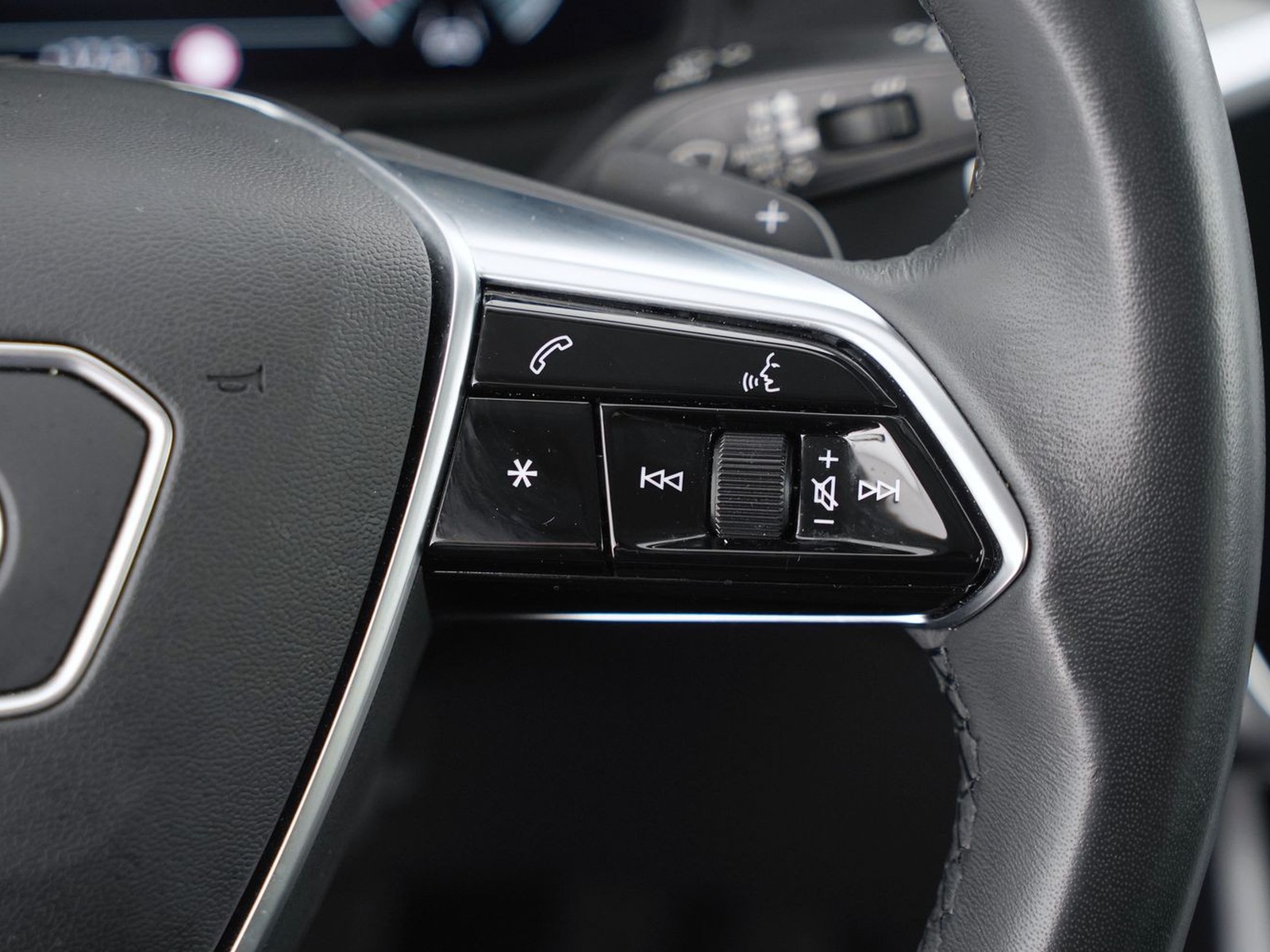 9 - Audi A6 avant 40 2.0 tdi mhev 12v s line edition quattro ultra s tronic