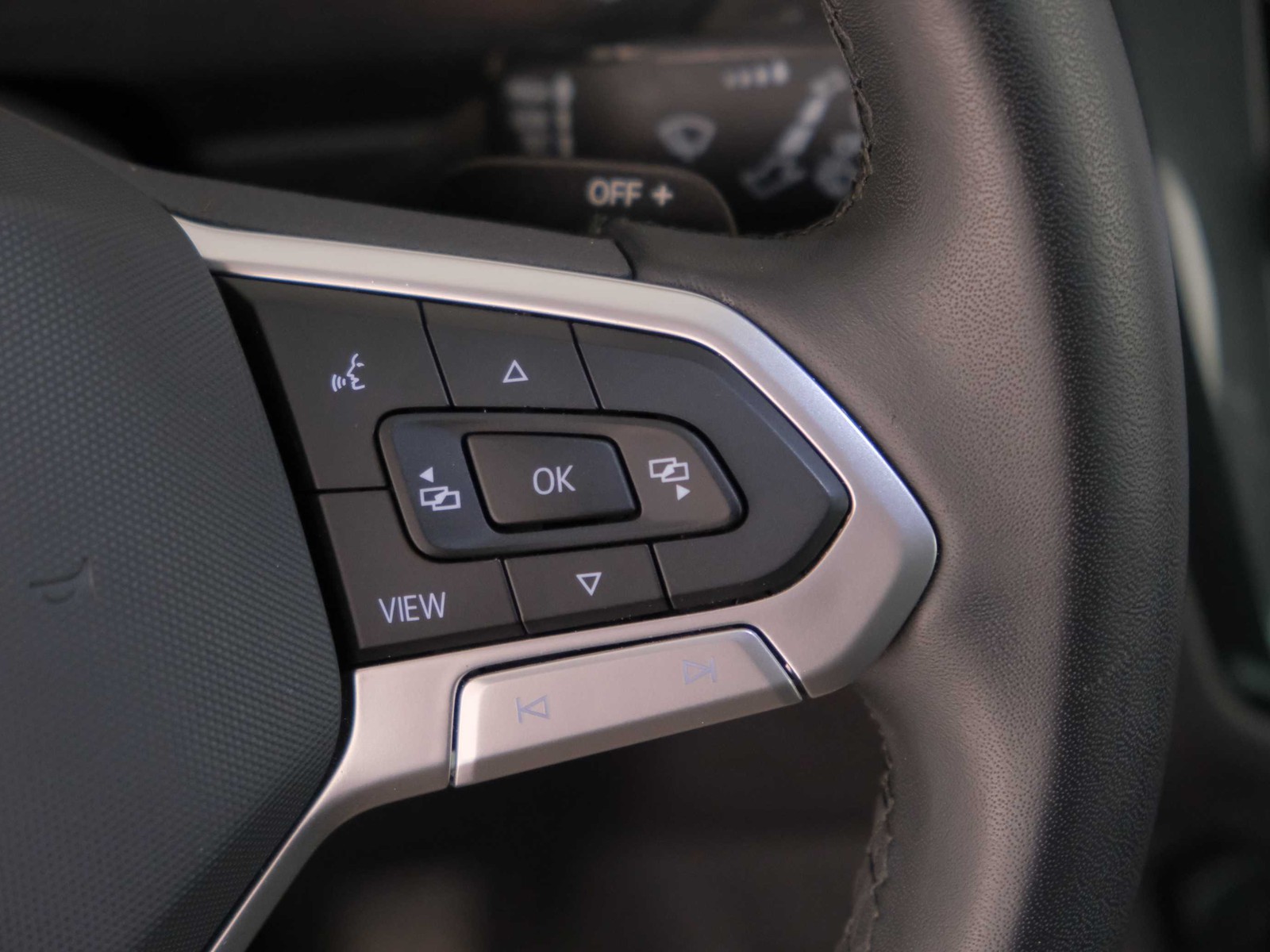 23 - Volkswagen Tiguan 2.0 tdi scr 150cv life dsg