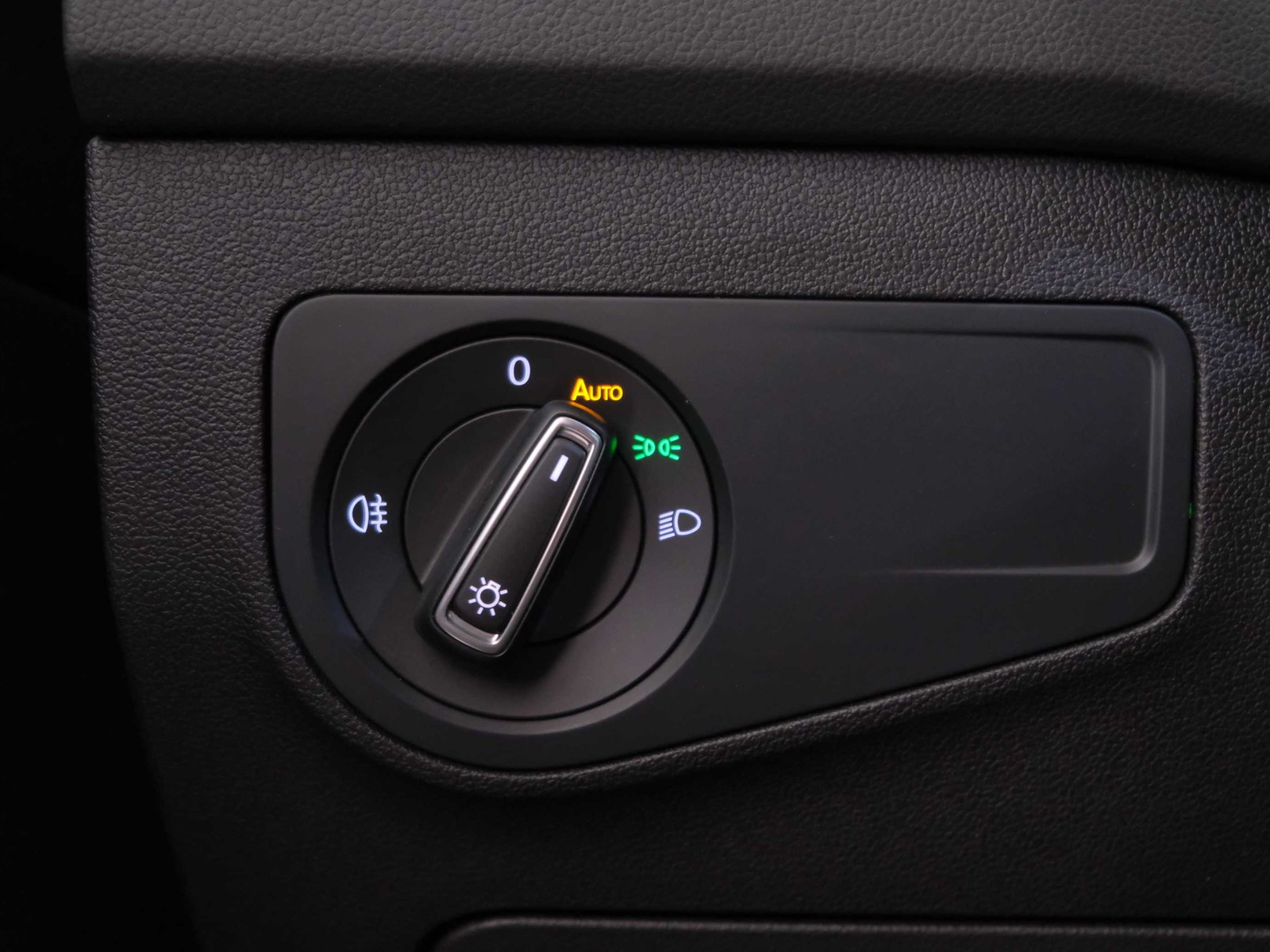 29 - Volkswagen Tiguan 2.0 tdi scr 150cv life dsg