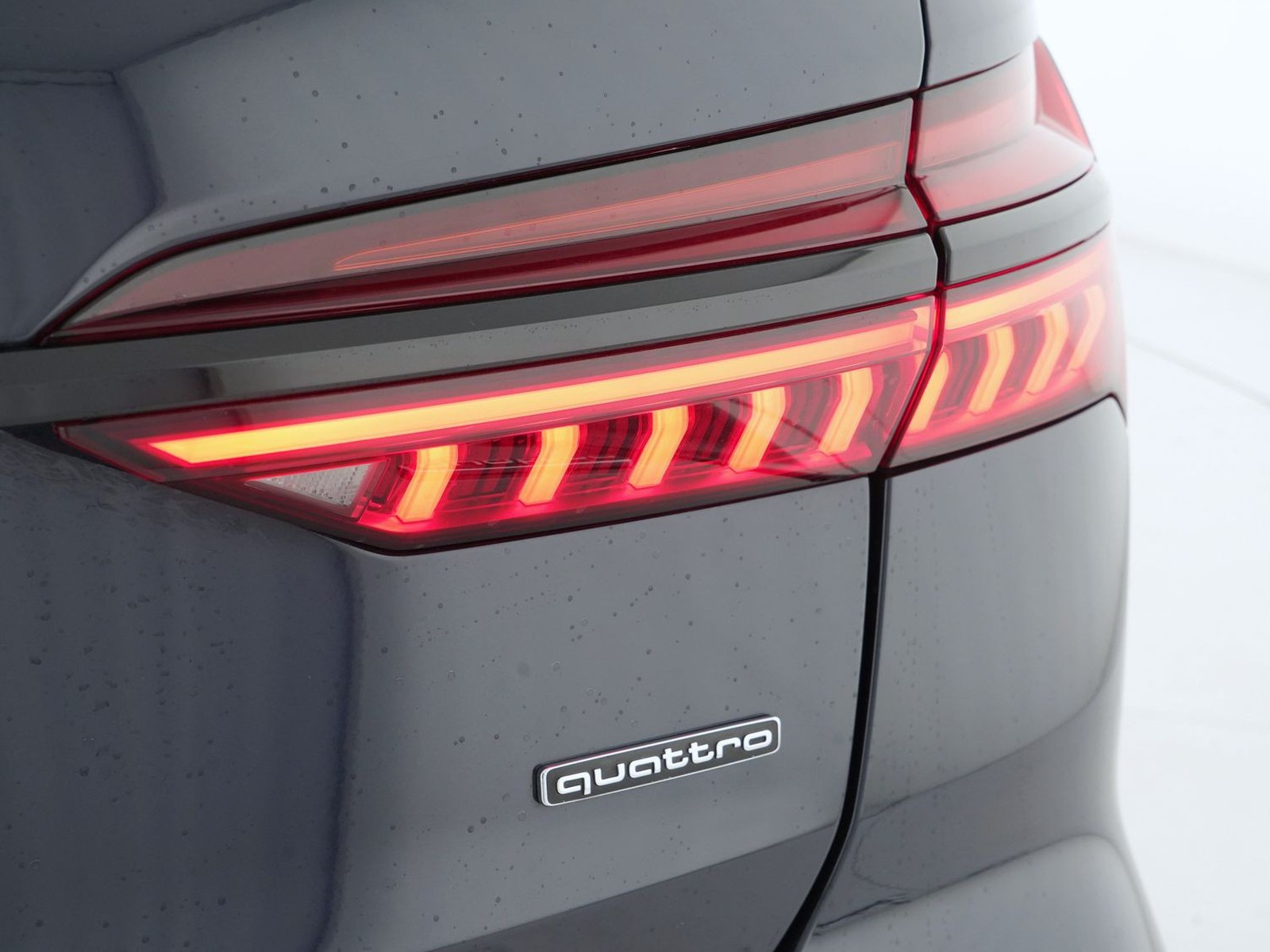 36 - Audi A6 avant 40 2.0 tdi mhev 12v s line edition quattro ultra s tronic