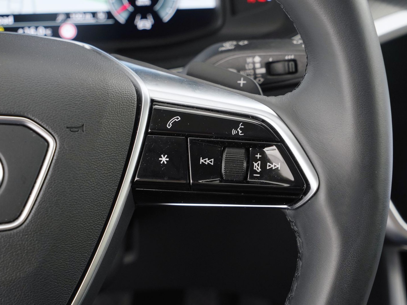 9 - Audi A6 avant 40 2.0 tdi mhev 12v s line edition quattro ultra s tronic