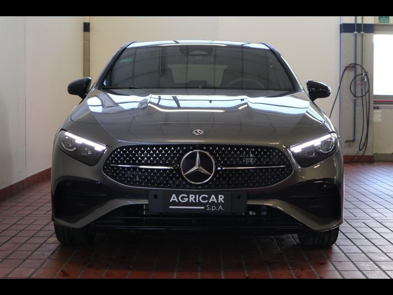 2 - Mercedes Classe A 250 e plug-in-hybrid amg line advanced plus speedshift dct amg 8g