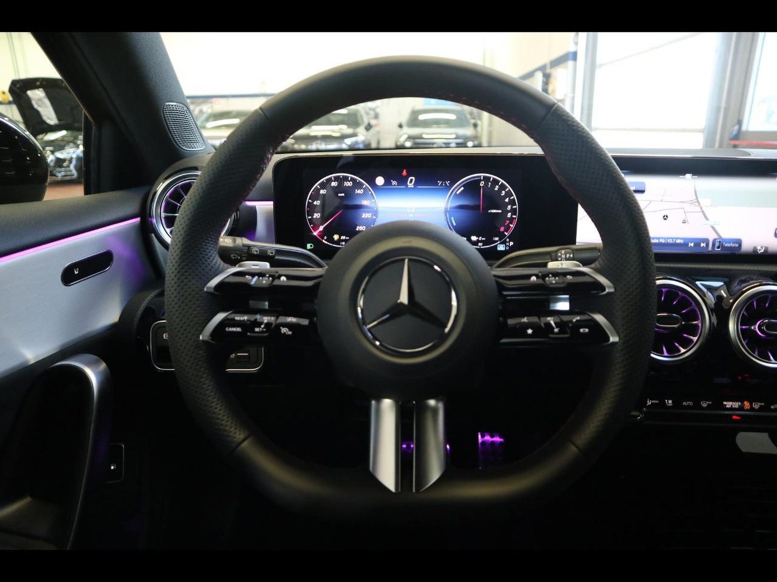 17 - Mercedes Classe A 250 e plug-in-hybrid amg line advanced plus speedshift dct amg 8g