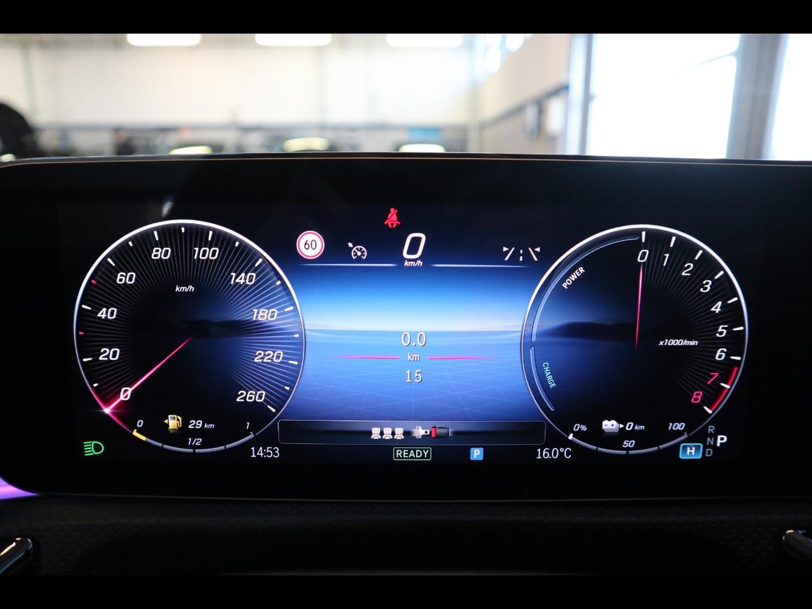 9 - Mercedes Classe A 250 e plug-in-hybrid amg line advanced plus speedshift dct amg 8g