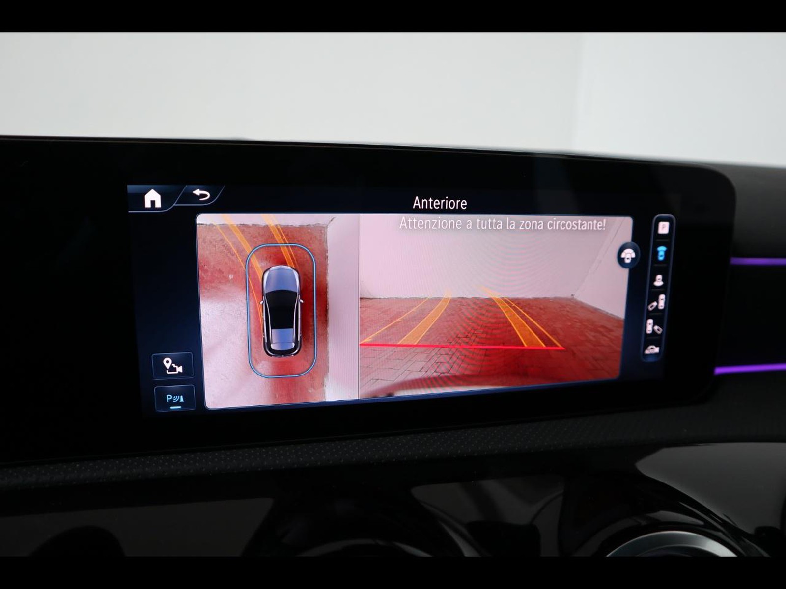 12 - Mercedes Classe A 250 e plug-in-hybrid amg line advanced plus speedshift dct amg 8g