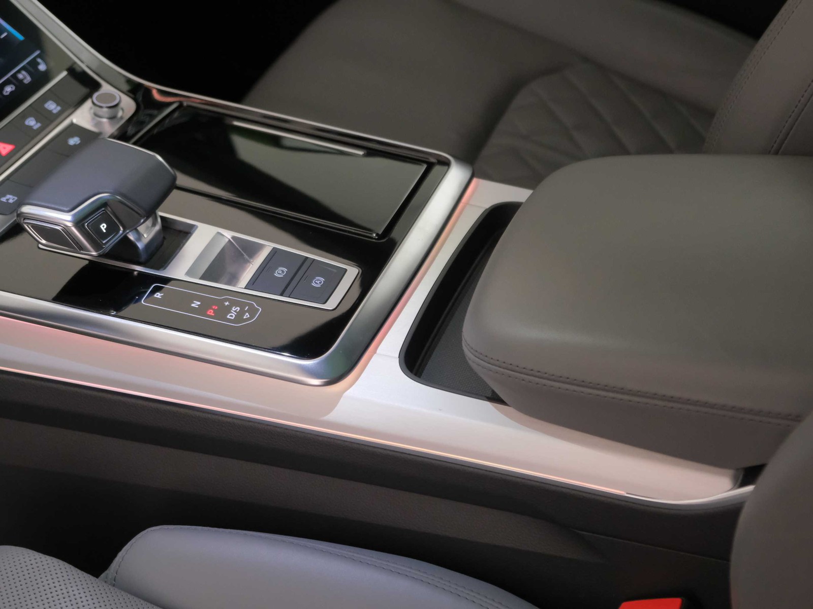 35 - Audi Q8 55 3.0 v6 tfsi e sport quattro tiptronic