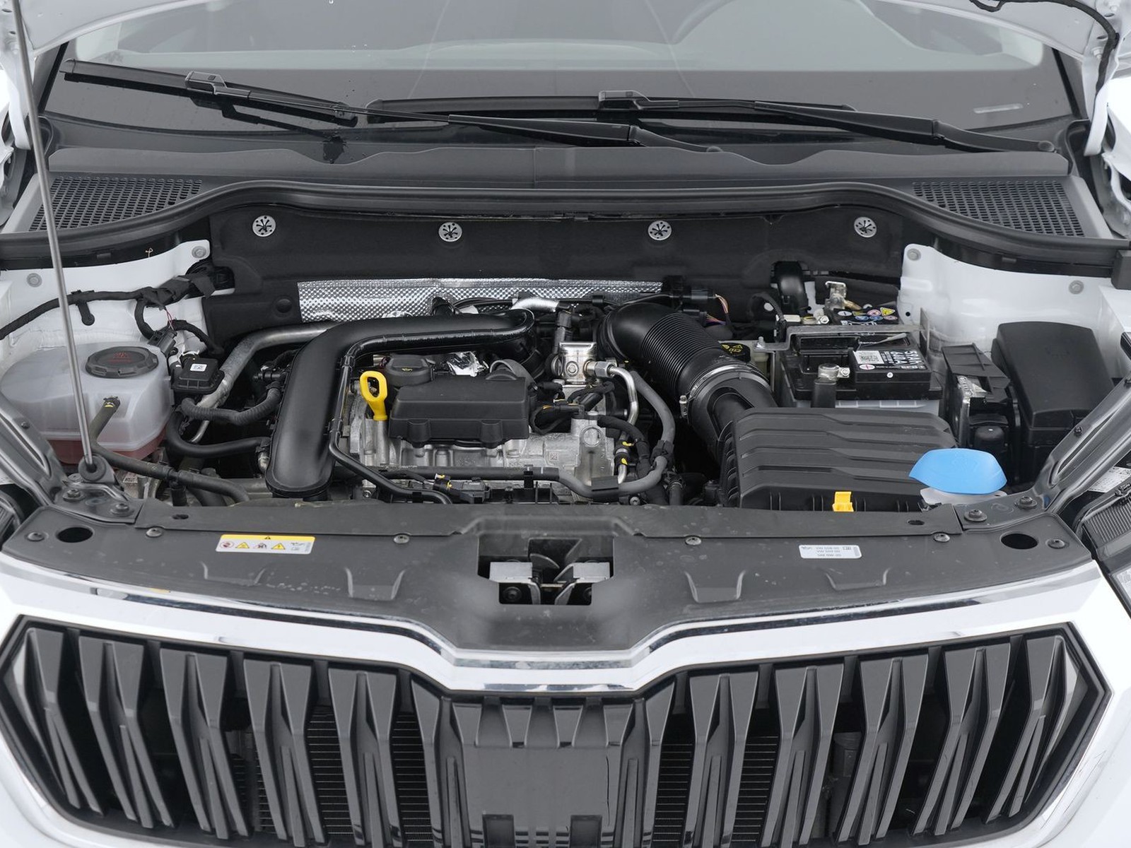 11 - Skoda Karoq 1.0 tsi act 115cv executive