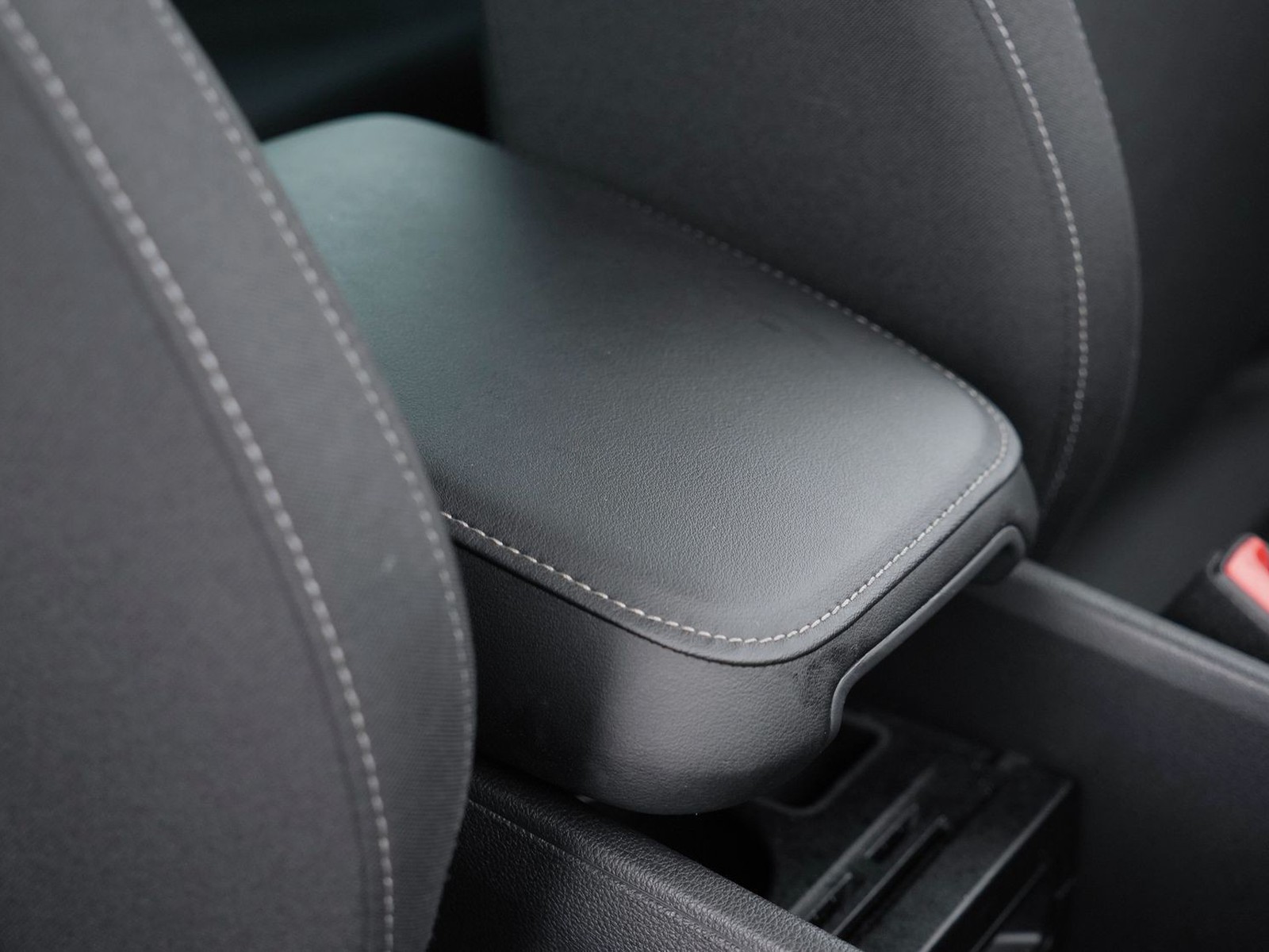 18 - Skoda Karoq 1.0 tsi act 115cv executive