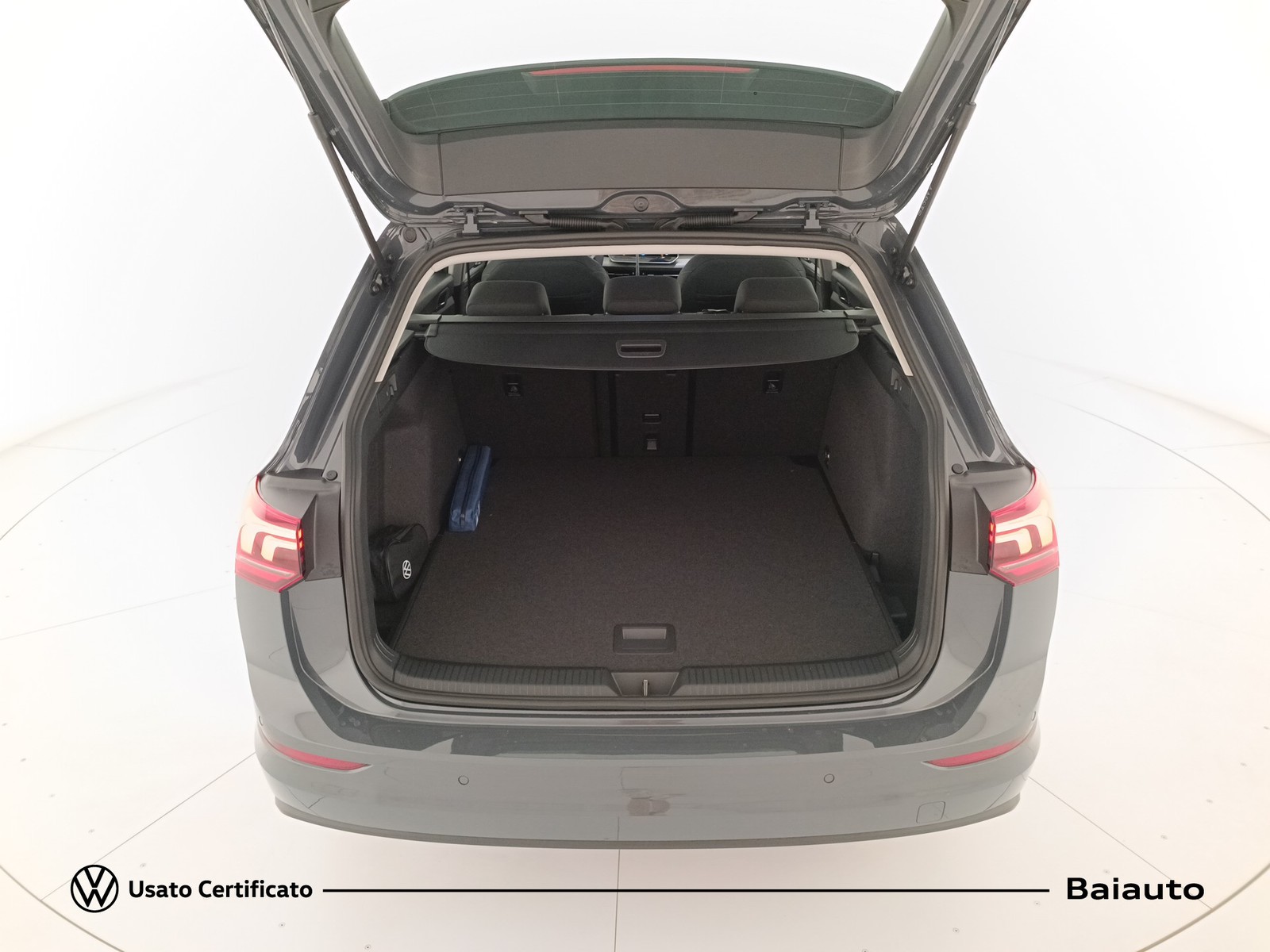 15 - Volkswagen Golf variant 1.5 etsi act 115cv life