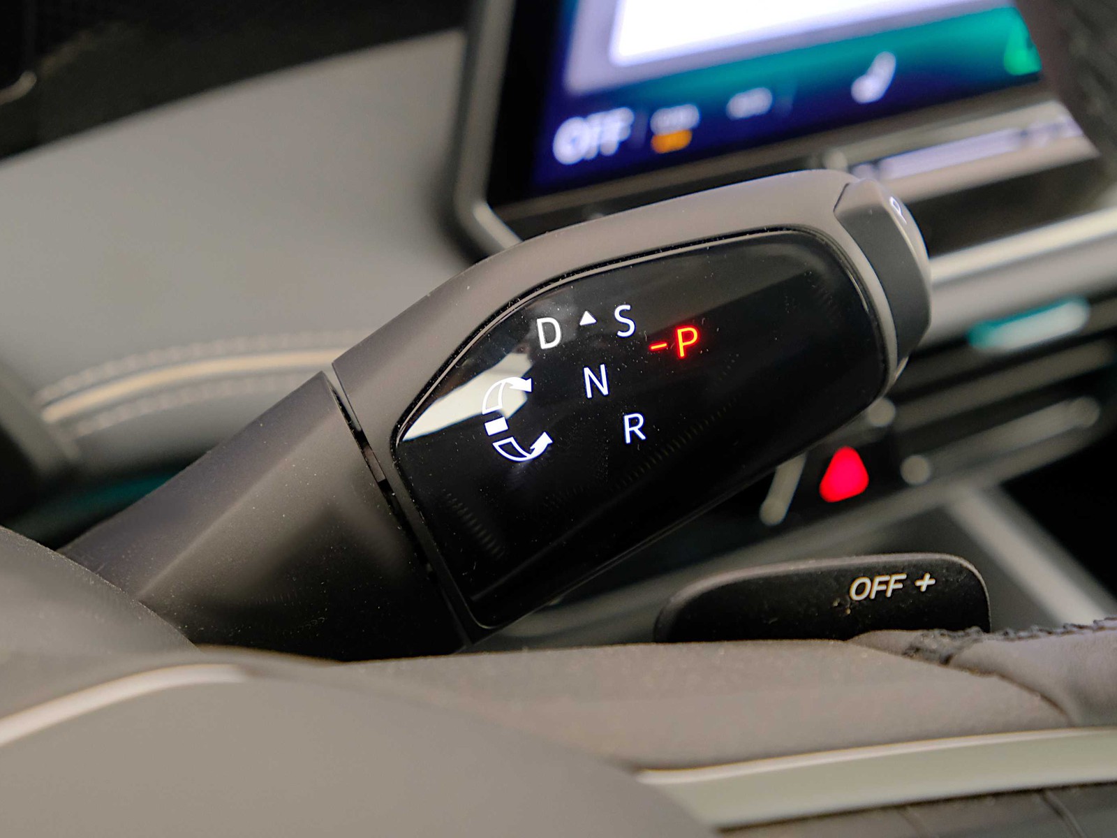 12 - Volkswagen Passat 2.0 tdi scr evo 150cv business dsg