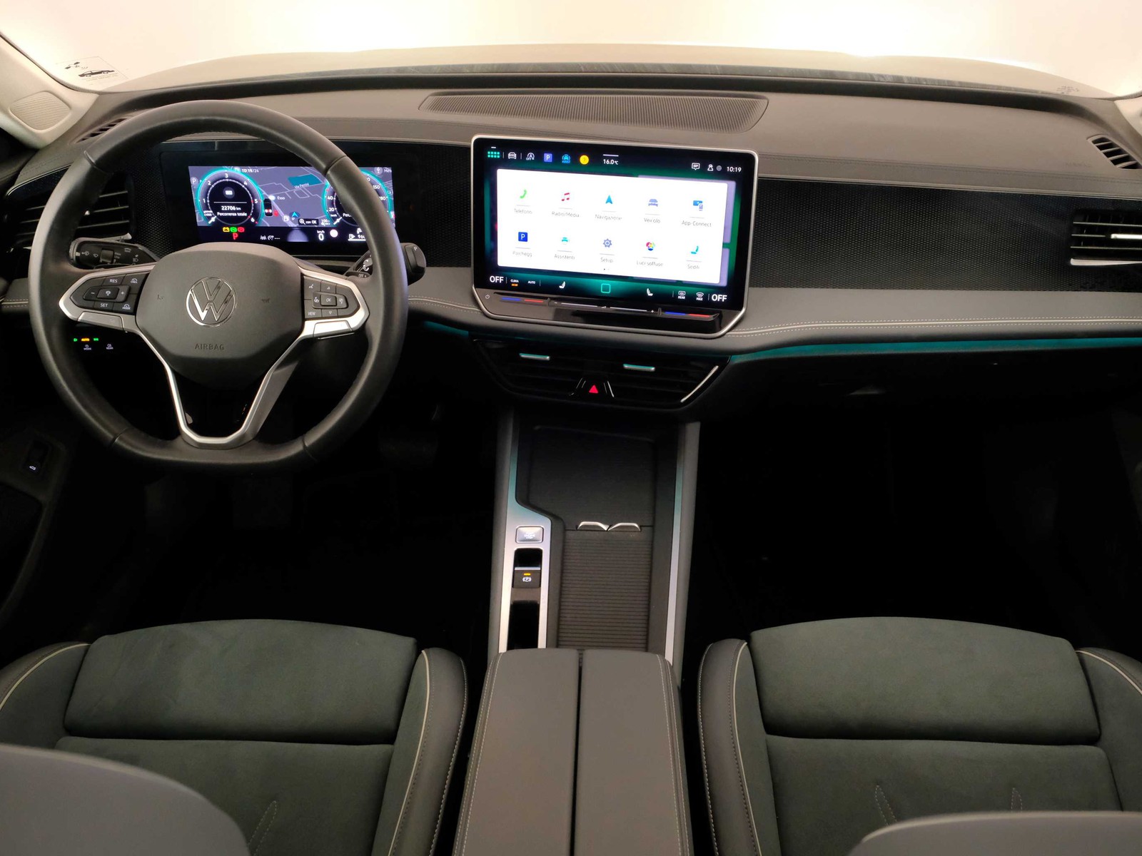 16 - Volkswagen Passat 2.0 tdi scr evo 150cv business dsg