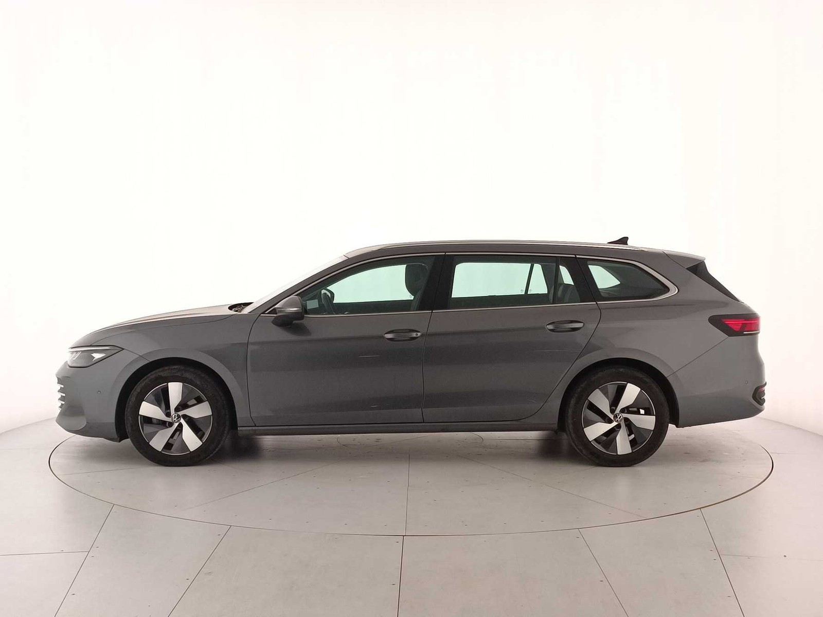 3 - Volkswagen Passat 2.0 tdi scr evo 150cv business dsg