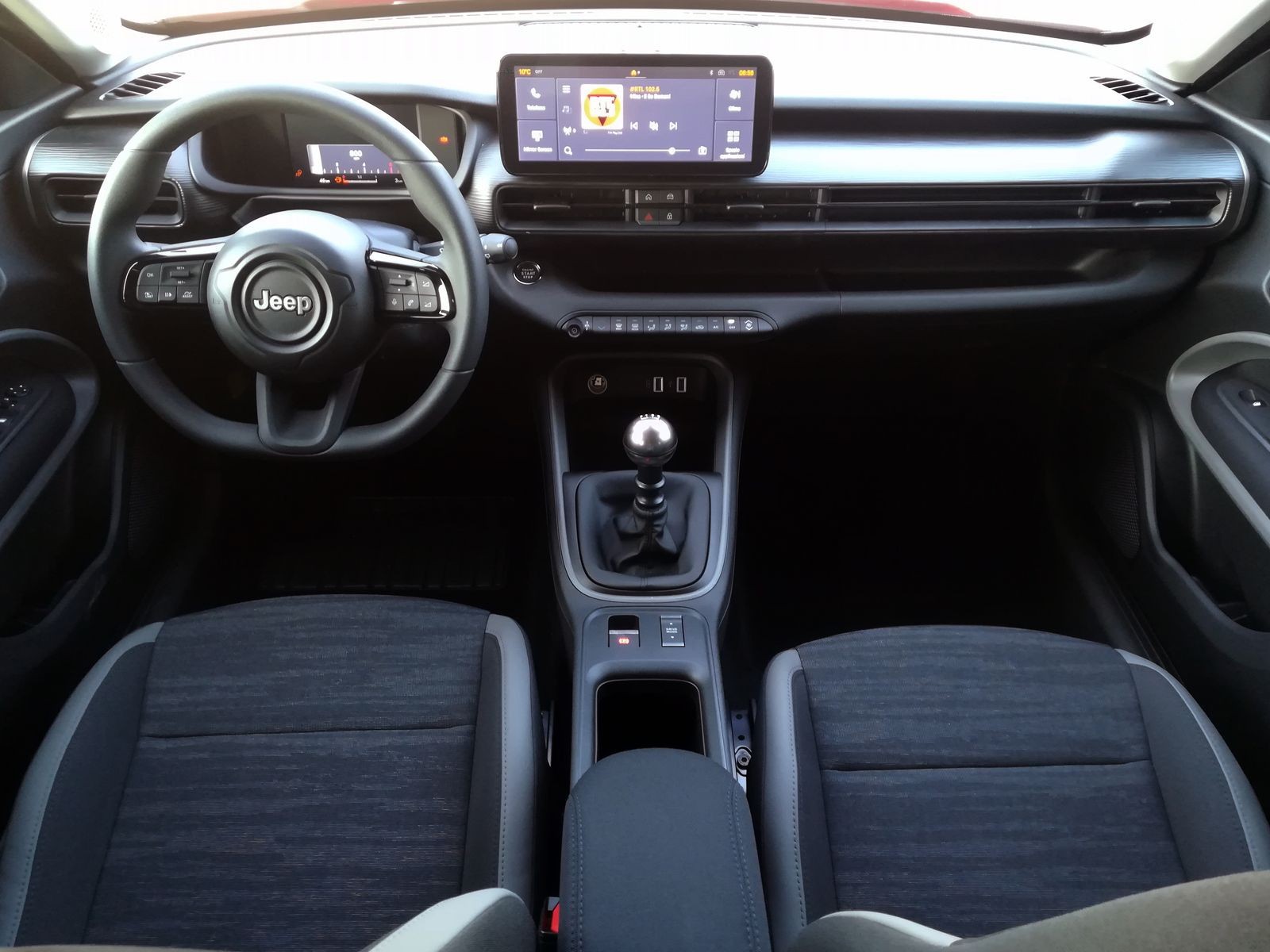 8 - Jeep Avenger 1.2 turbo 100cv longitude fwd