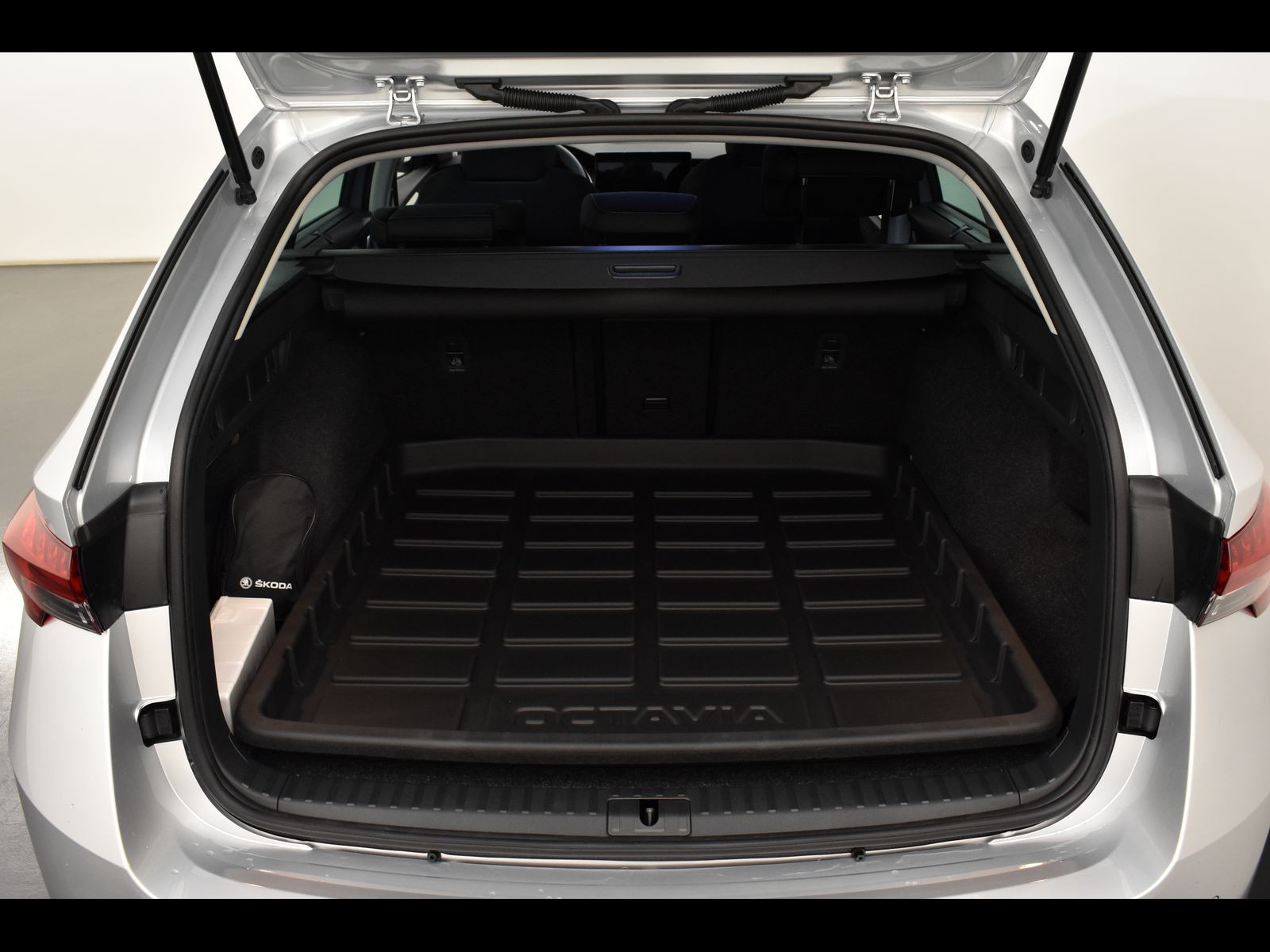 10 - Skoda Octavia wagon 2.0 tdi 150cv executive dsg