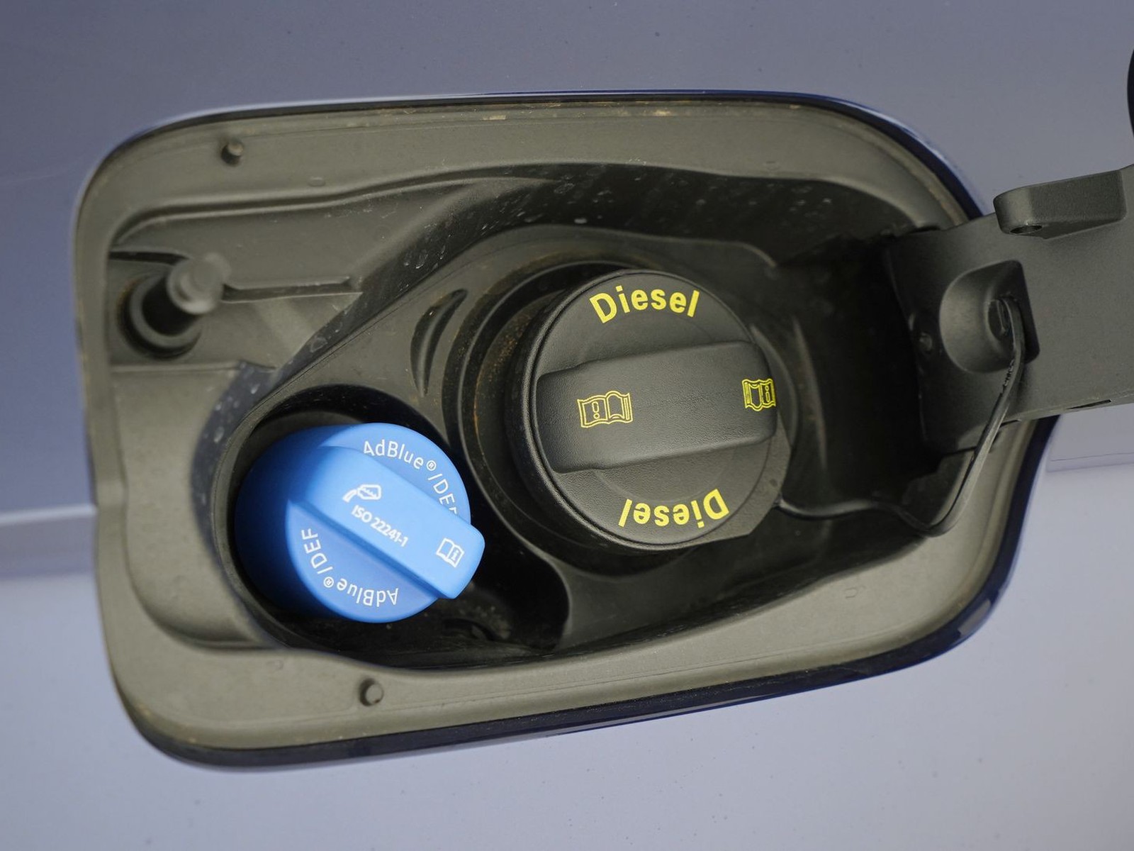 32 - Audi A5 sportback 40 2.0 tdi mhev 204cv s line edition quattro s tronic