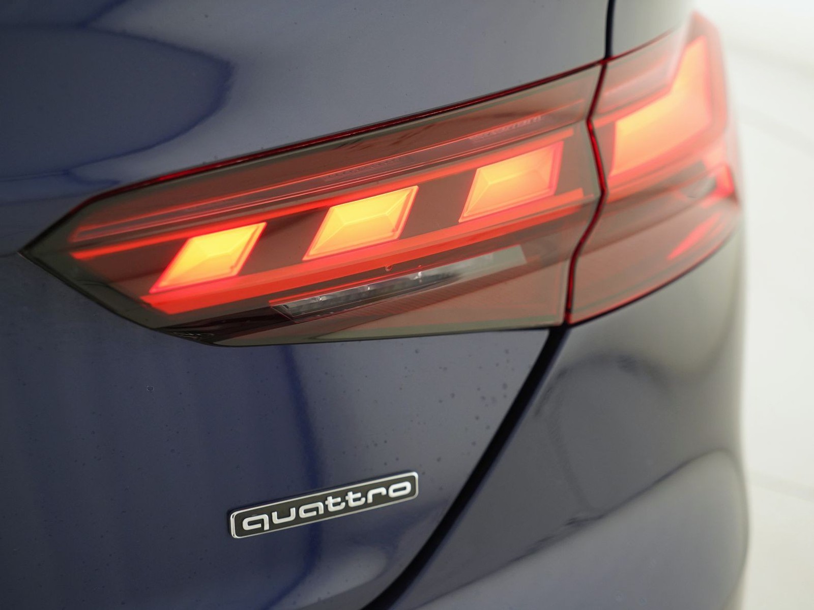 36 - Audi A5 sportback 40 2.0 tdi mhev 204cv s line edition quattro s tronic