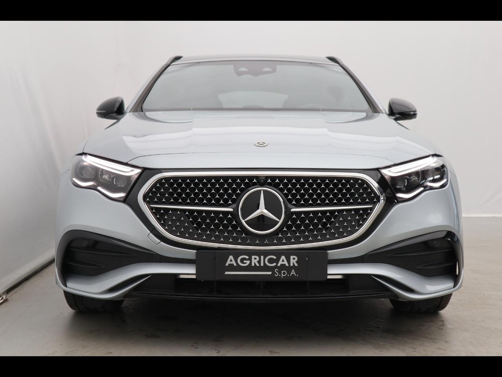 2 - Mercedes Classe E station wagon 300 de plug in hybrid amg line advanced plus 4matic 9g-tronic