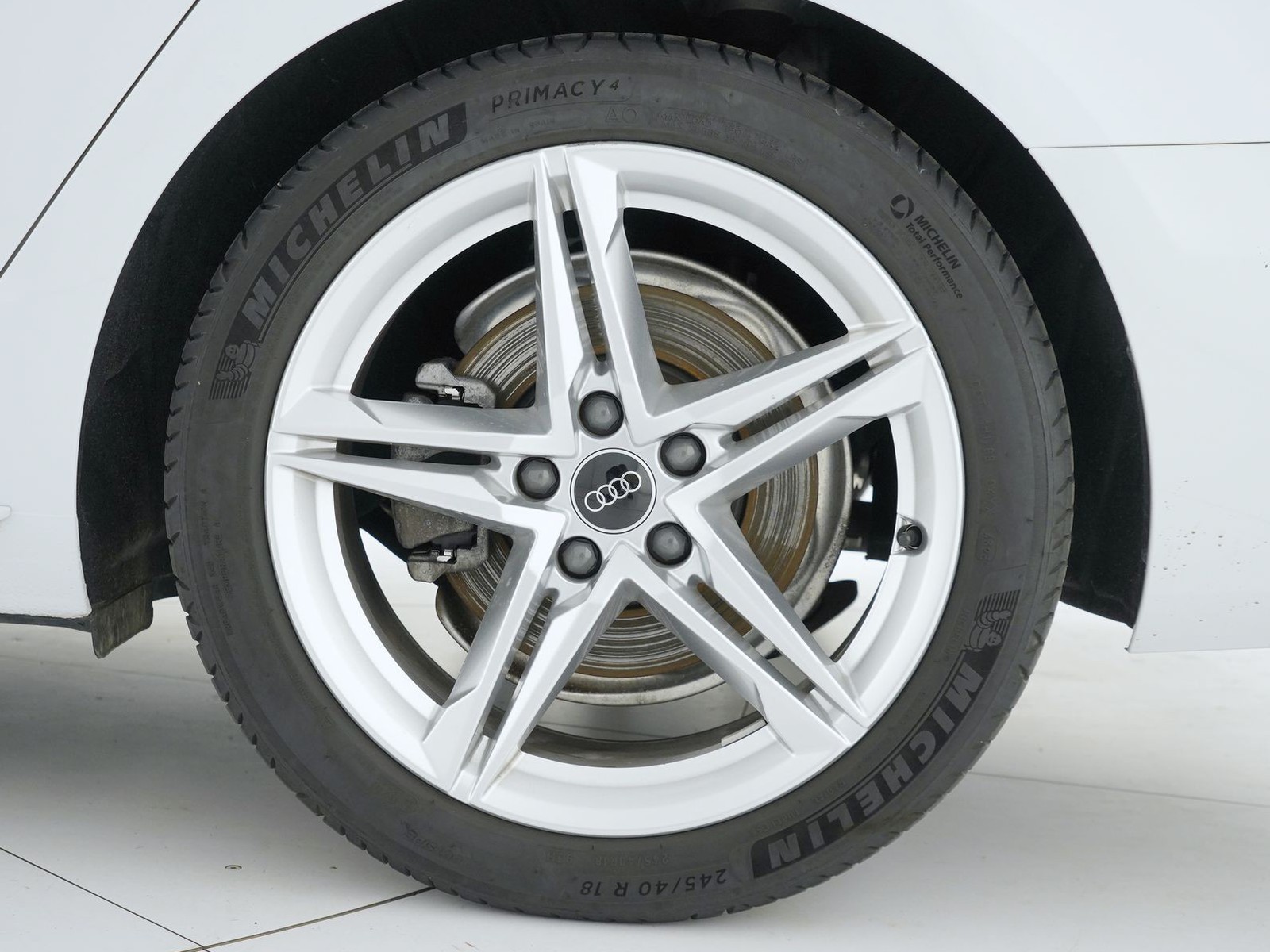 12 - Audi A4 avant 40 2.0 tdi mhev 204cv s line edition quattro s tronic