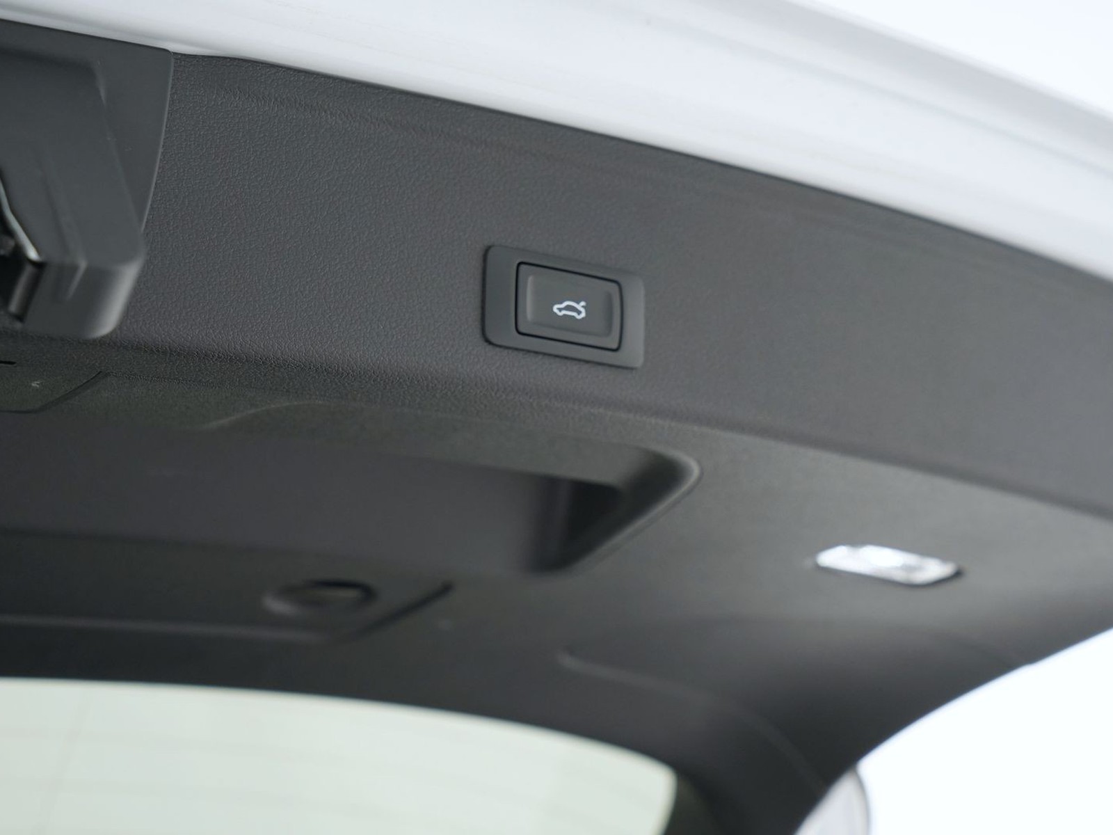 38 - Audi A4 avant 40 2.0 tdi mhev 204cv s line edition quattro s tronic