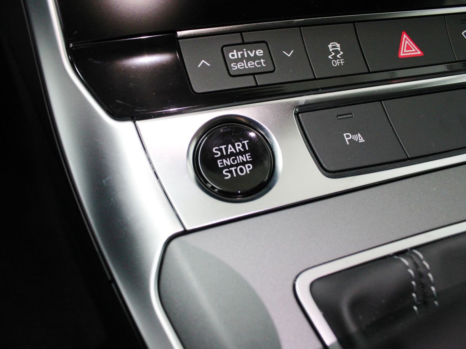 22 - Audi A6 avant 50 2.0 tfsi e business quattro ultra s tronic