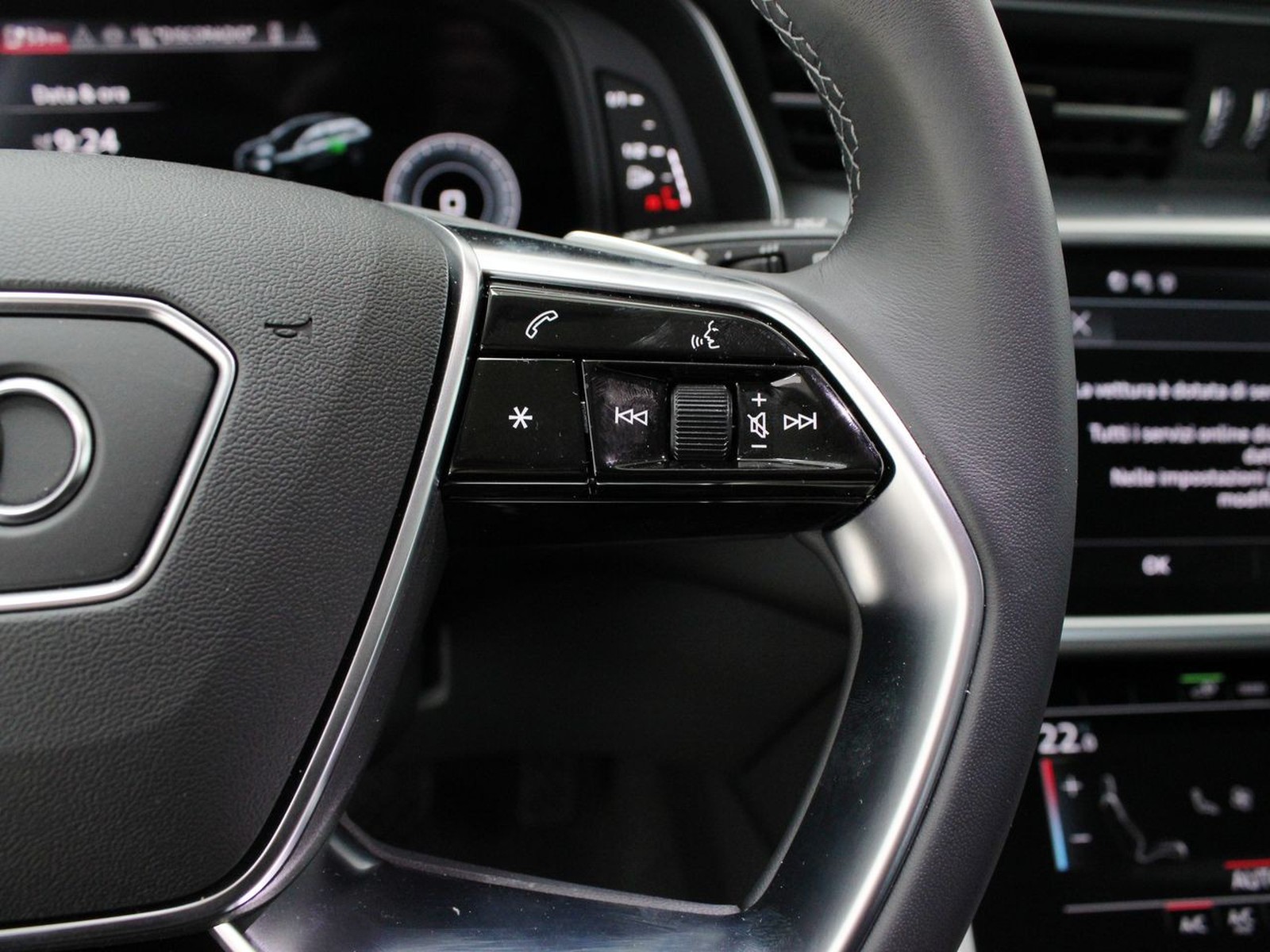 8 - Audi A6 avant 50 2.0 tfsi e business quattro ultra s tronic