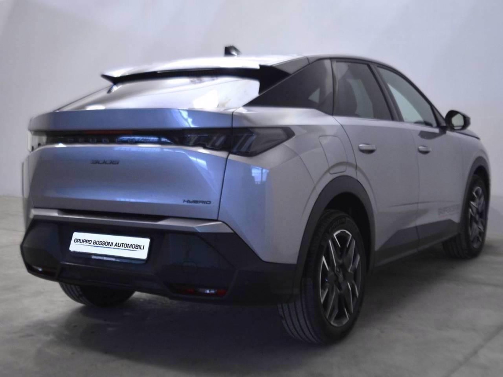 3 - Peugeot 3008 1.2 hybrid 145cv allure e-dcs6